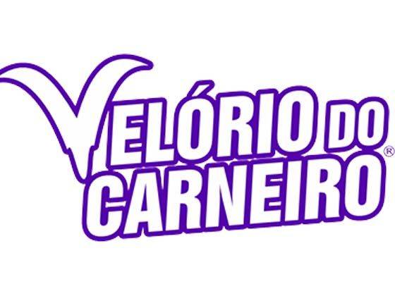 Velório do Carneiro with Simone Mendes and Luan Santana